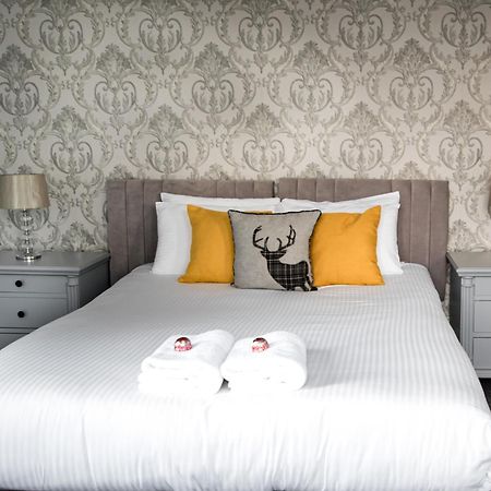 Mcinnes House Rooms With Breakfast Kingussie Buitenkant foto