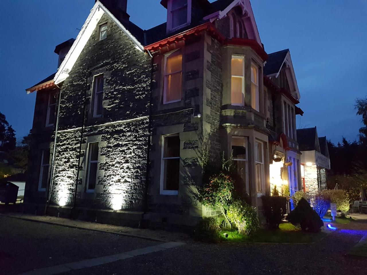 Mcinnes House Rooms With Breakfast Kingussie Buitenkant foto